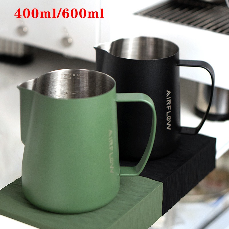 Barista Milk Jug - 400 ミリリットル/600 ミリリットルステンレス鋼コーヒーラテアートカップダブルスケールミルクジャグ尖った口ミルクフォームミルクカップバリスタラテアートツール